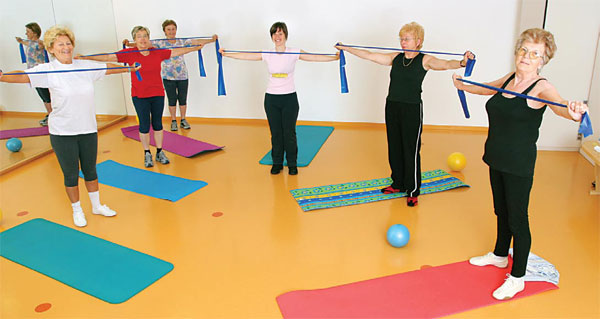 You are currently viewing Exercise for Seniors: Simple Activities to Boost Health and Happiness